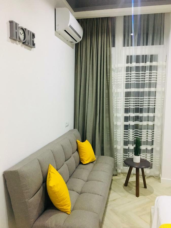 Yellow Room With Sea View マヒンジャウリ エクステリア 写真