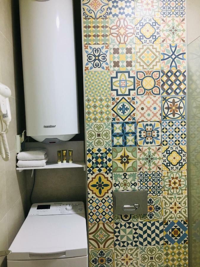 Yellow Room With Sea View マヒンジャウリ エクステリア 写真