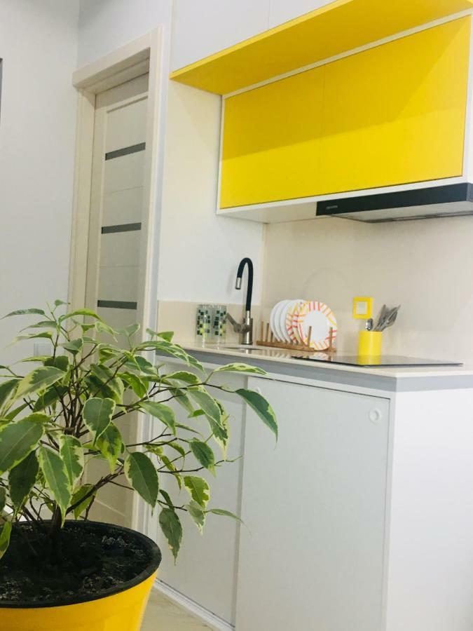 Yellow Room With Sea View マヒンジャウリ エクステリア 写真
